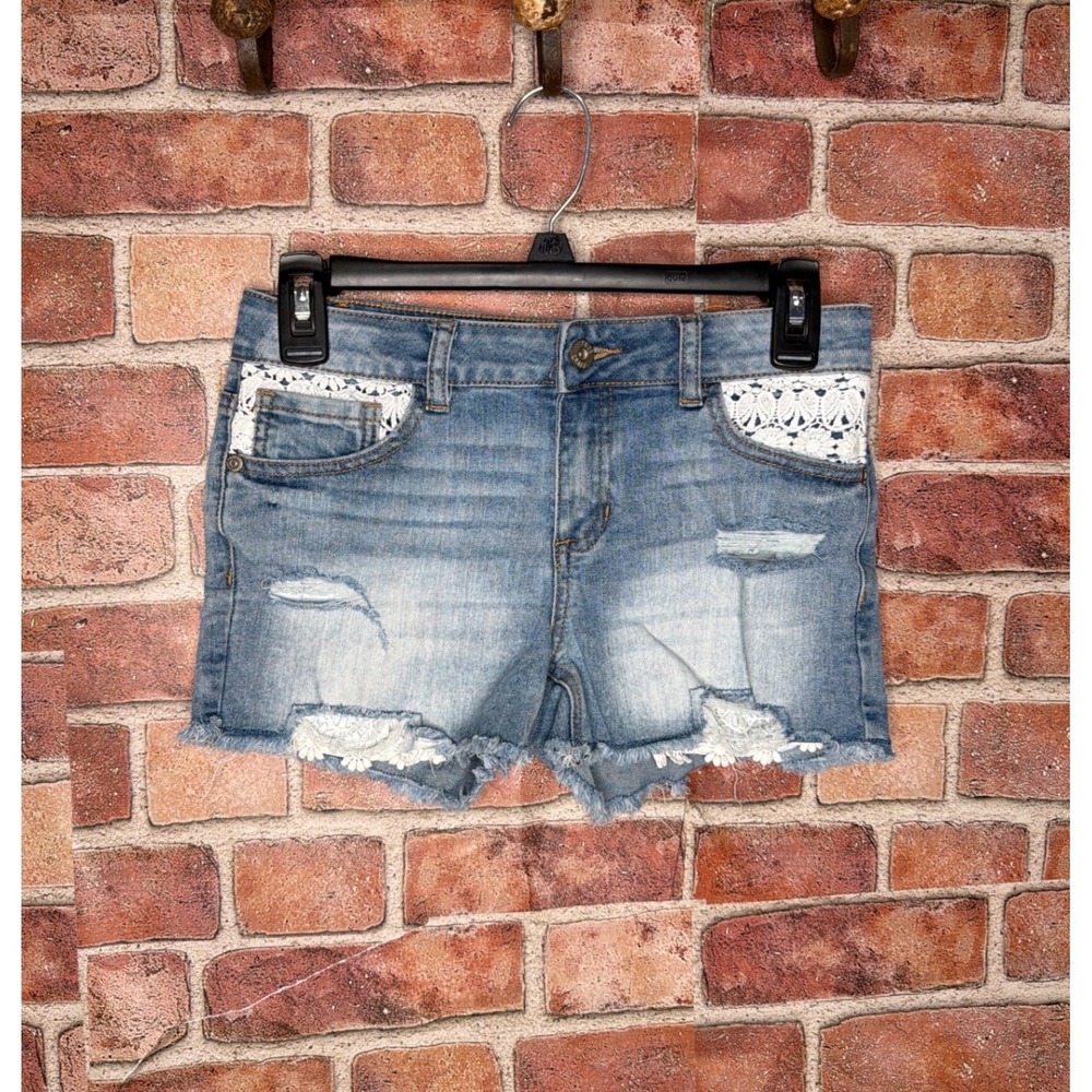 True Craft Girls Size 14 Denim Shorts Lace Trim Distressed Light Wash Boho Fray